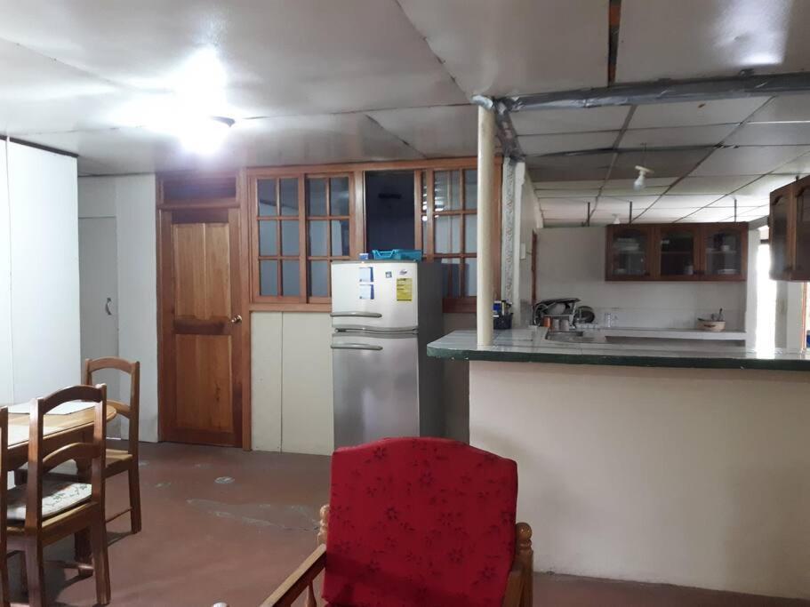 Gia'S Garage & Home For Bocas Travelers Almirante Exterior foto